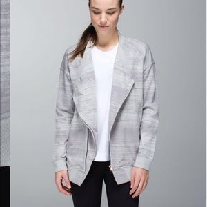 Lululemon Mula Bundle Wrap Sweater